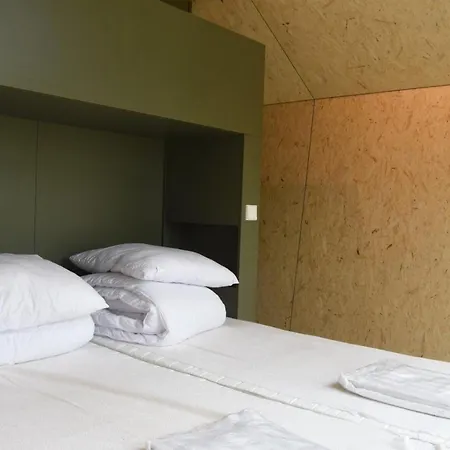 Tiny House In Het Groen, Aan Zee Met Hottub 펜션 칼란트소그