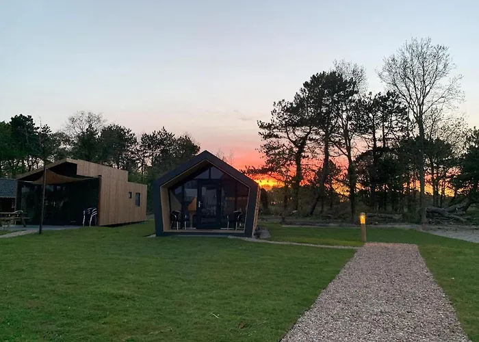 Tiny House In Het Groen, Aan Zee Met Prive Hottub *
