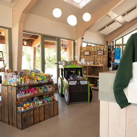 Tiny House In Het Groen, Aan Zee Met Privé Hottub Сasa de vacaciones *